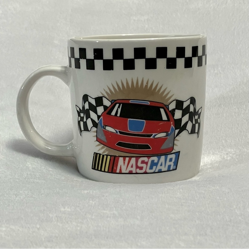 NASCAR Coffee Mug Officially Licensed Victory Checkered Flag Made By Gibson 2002